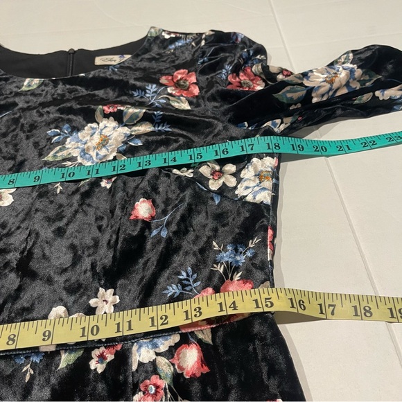 Eliza J. Women Size 12 Black Velvet Dress with Floral Design Dark Romantic - Picture 8 of 14